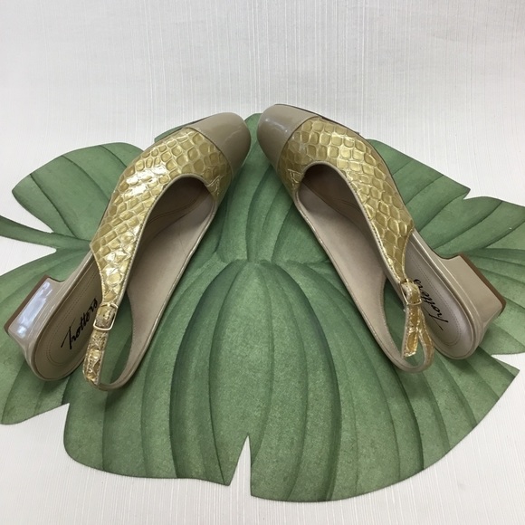 Trotters New Shining Neutral 2 Inch Heels. - Picture 4 of 8